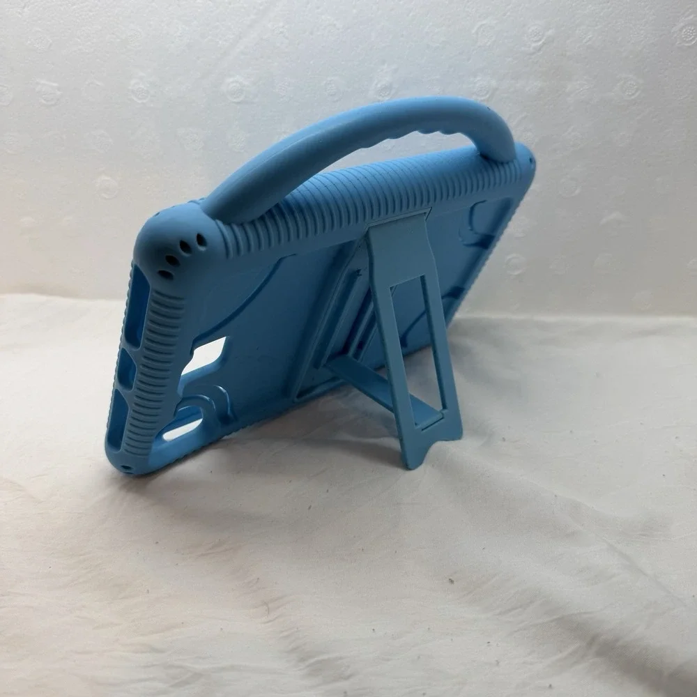 Universal Tablet Case‎ With Built In Viewing stand 7